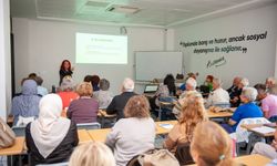Karşıyaka’da 3. Yaş Üniversitesi’nde yeni dönem başladı