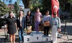 İzmir’in annesi unutulmadı: Konak’ın çocukları Şenel Aksu için koştu