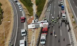 Çekici, tur otobüsüne çarpmıştı... Manisa'daki faciada ölü sayısı 12'ye yükseldi