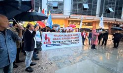 İzmir'de Halk TV kayyımına protesto: Halkın haber alma hakkı hedef alınıyor