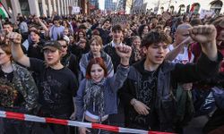Almanya'da gençlerden protesto çağrısı: Geleceğimiz bizim ellerimizde!