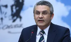 CHP’li Salıcı’dan Tugay’a sert sözler: Önemsiz biri, omurgasız ve ihbarcı belediyeciden ibaret
