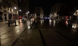 Fransa’da sokağa çıkma yasağı ilan edildi