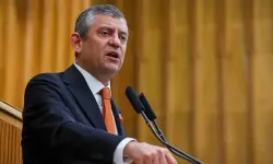 Özgür Özel'den sert çıkış: Satıp gidenler hain oğlu haindir!