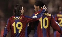 Ronaldinho Messi'ye veda etti: Takımın ve ülken için her şeyini verdin!