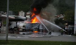 Yakıt tankeri alev topuna döndü... Bir kişi yaralandı