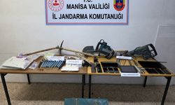 Manisa'da kaçak kazı yapan 8 şüpheli suçüstü yakalandı