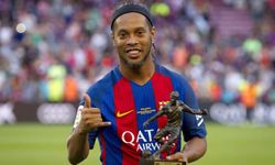 Ronaldinho 46 yaşında sahaya dönüyor: Sihir hiç kaybolmadı!