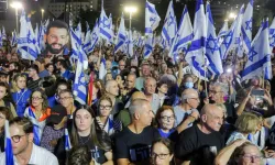 İsrail'de seçim öncesi Netanyahu karşıtı protesto: Berbat bir iş çıkardı!