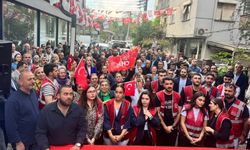 Buca'da CHP’ye kitlesel dönüş: 200 YENİ Partili coşkulu törenle rozet aldı
