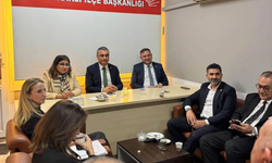 CHP’li Gümrükçü ve Müslim Sarı’dan Bayraklı İlçe Başkanlığı’na ziyaret!