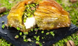 Baklavanın en güzel hali... Midye baklava tarifi