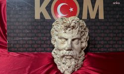 İzmir’de Roma dönemine Zeus heykel başı ele geçirildi: 3 kişi gözaltında!