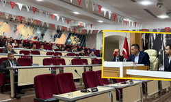 AKP'ye geçiş sonrası ikinci oturum... Çiğli Belediye Meclisi'nde yeterli çoğunluk sağlanamadı