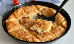 Pazar kahvaltılarına lezzet katacak... Kaşarlı börek tarifi