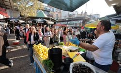 Konak'ta Kemeraltı Festivali esnafın yüzünü güldürdü