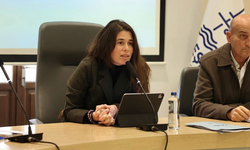 Çeşme Meclisi'nde polemik: Lal Denizli'nin CHP İlçe Başkanı'na yanıtı meclise damga vurdu