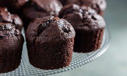 Çay ve kahvenin yanına çok yakışıyor: Çikolatalı muffin tarifi