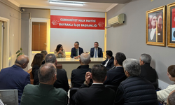 CHP Bayraklı İlçe Başkanı Gültekin'e Müslim Sarı'dan dayanışma ziyareti