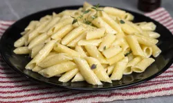10 dakikada hazır: Penne Alfredo tarifi