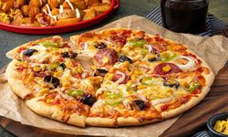 Hem pratik hem lezzetli... Evde kolay pizza yapımı