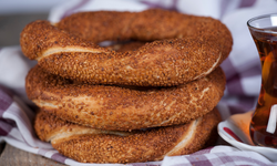 Gevrek olarak bilinir... Evde simit nasıl yapılır? Birebir ölçülü simit hamuru tarifi