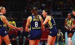 Fenerbahçe sezona hızlı başladı: Manisa’yı set vermeden geçti