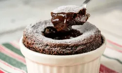 Sadece 5 malzemeyle... Bol çikolatalı sufle tarifi