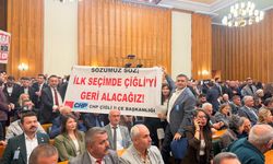 Çiğli CHP’den grupta dikkat çeken pankart: İlk seçimde Çiğli’yi geri alacağız
