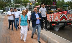 Bornova’nın kalbindeki cadde baştan aşağı yenileniyor