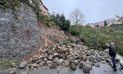 Zonguldak’ta heyelan paniği: 3 katlı bina boşaltıldı!