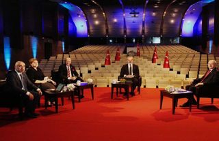 Dündar, Kılıçdaroğlu'na sordu: CHP ne zaman iktidar olacak?