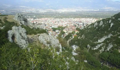 İzmir Kemalpaşa'da icradan satılık imarlı arsa