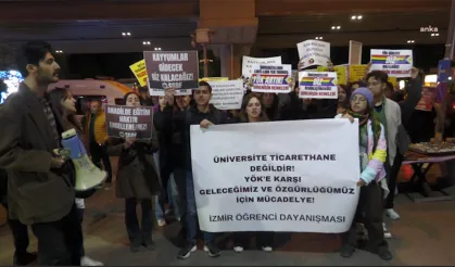 İzmir’de üniversite öğrencilerinden YÖK protestosu