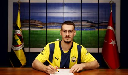 Mimovic Fenerbahçe'de: Kulüp tarihindeki 6'ncı Sırp futbolcu oldu