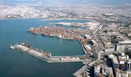 İzmir'de mahkemeden satılık üzerinde ev bulunan 461 m² arsa