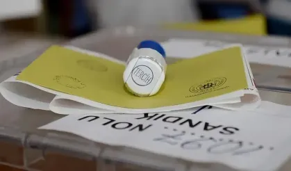 SONAR Araştırma Başkanı Bayrakçı: CHP 3,5 puan önde kararsızlar yüzde 30'un üstünde