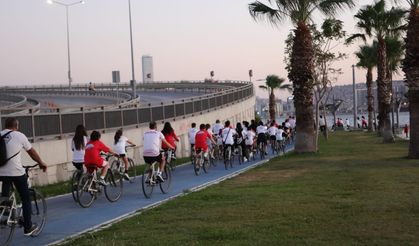 Bayraklı’da yüzlerce kişi sağlıklı yaşam için buluştu