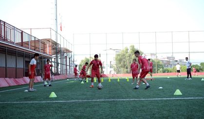 Bayraklı'nın spor okullarında yeni dönem: Kayıtlar başladı!