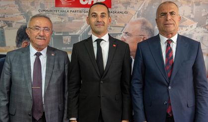 Çağrı Şırlancı, CHP Gaziemir İlçe Başkanlığına adaylığını açıkladı