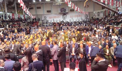 Tugay, kurultay delegeliği adaylığından çekildi; listeye yeniden girdi