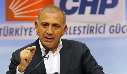 Gürsel Tekin’den Özgür Özel’e: Kılıçdaroğlu’na hain denilmesine sessiz kalmak hakarete ortak olmaktır