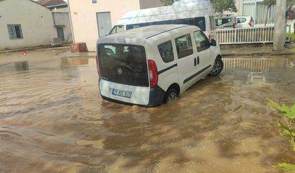 İzmir’de sağanak yağış: Yağmur Ödemiş’te hayatı durdurdu