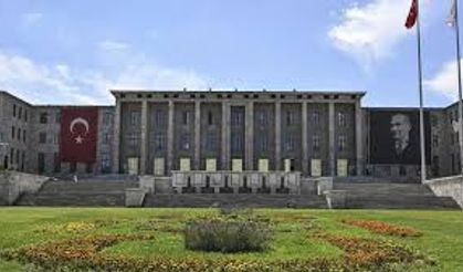 TBMM'de öğrencilere istismar davasında tahliye: Bu karar, mağduru yalnız bırakan düzenin göstergesidir