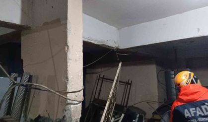 Binanın kolonu çatladı: 83 kişi tahliye edildi
