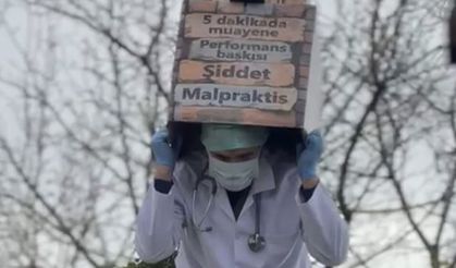 İzmir’de Emekçi Hekimler Anıtı açıldı