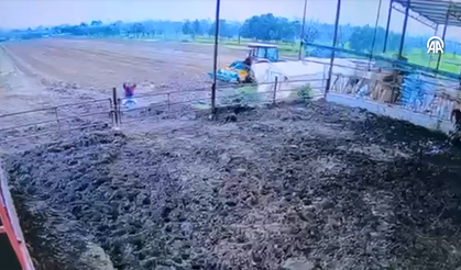 İzmir'de makineye sıkışarak yaşamını yitiren küçük çocuk toprağa verildi