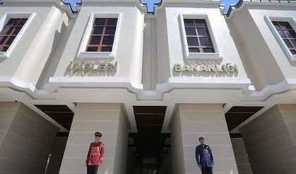 Yurt dışına kaçan 48 suçlu Türkiye'ye getirildi