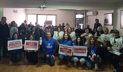 İzmir'de Eğitim-Sen çalışanları iş bıraktı: Toplu sözleşmede uyuşmazlık aşılamadı