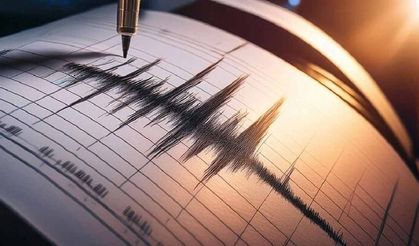 Van'da 3.8 büyüklüğünde deprem paniği